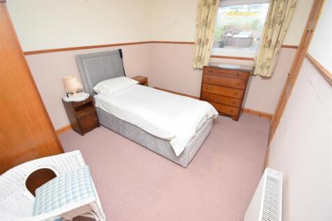 BEDROOM TWO (2).JPG