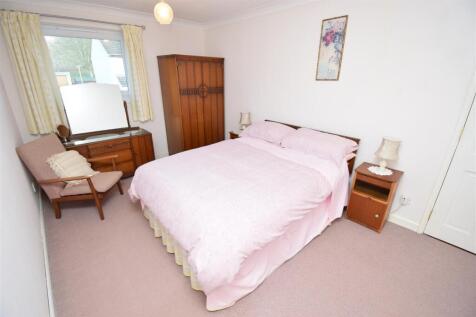 BEDROOM ONE.JPG
