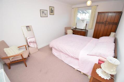 BEDROOM ONE (2).JPG