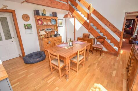 DINING AREA-2.jpg