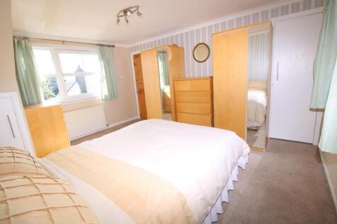 BEDROOM ONE.JPG