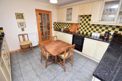 KITCHEN-DINER