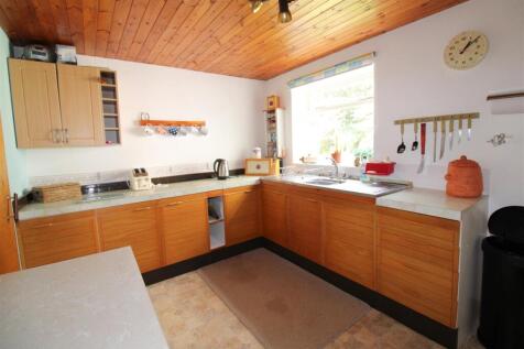 KITCHEN (2)-2.jpg