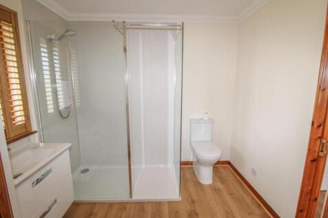 BEDROOM ONE EN-SUITE SHOWER ROOM-2.jpg
