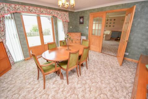 DINING ROOM (2)-2.jpg