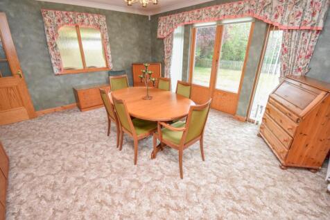 DINING ROOM-2.jpg