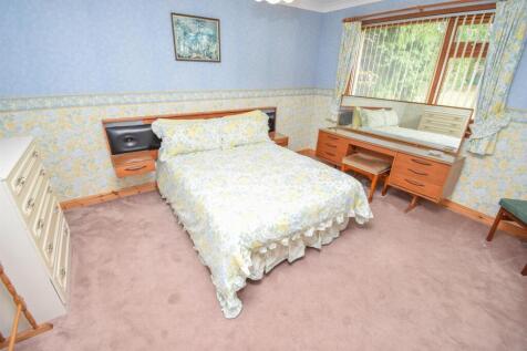 BEDROOM TWO-2.jpg