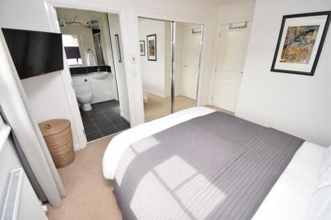 BEDROOM ONE (2).JPG