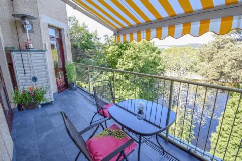 BALCONY-2.jpg