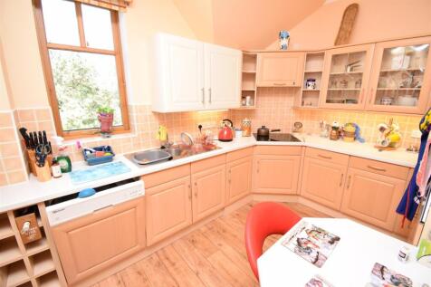KITCHEN-BREAKFAST ROOM.JPG