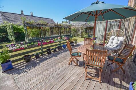 PATIO AREA-2.jpg
