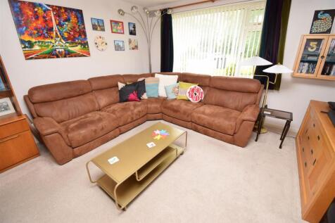 LOUNGE-DINING ROOM.JPG