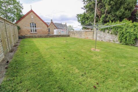 COMMUNAL GARDEN.jpg