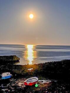 Moon rise.jpg