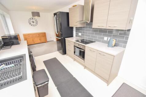 KITCHEN-DINING ROOM-2.jpg