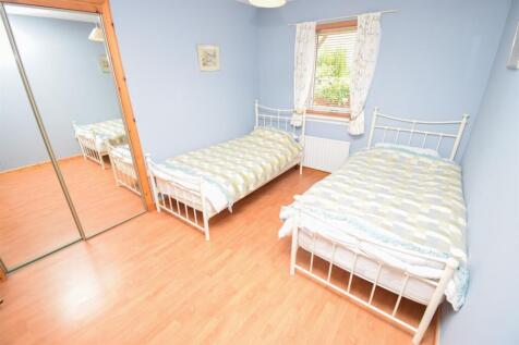 BEDROOM TWO-2.jpg