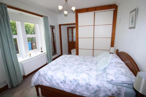 BEDROOM ONE  (2).JPG
