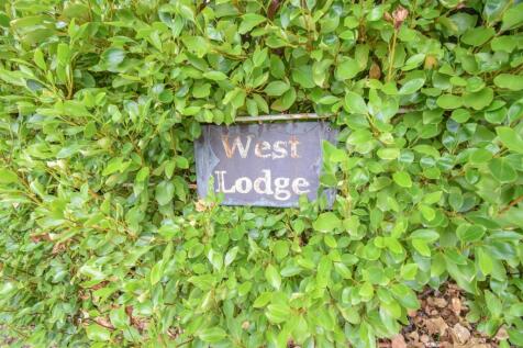 WEST LODGE-2.jpg