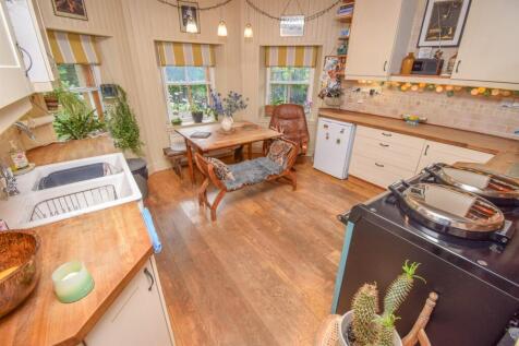 KITCHEN-DINER-2.jpg