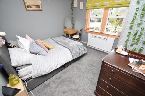 BEDROOM TWO.JPG