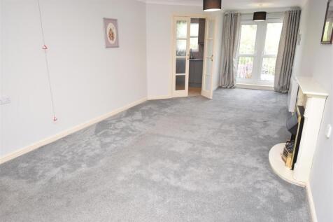 LOUNGE-DINING ROOM.JPG