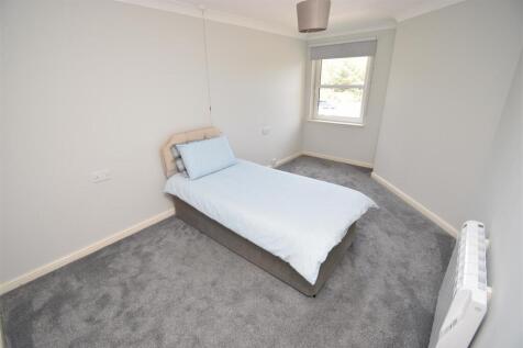BEDROOM TWO.JPG