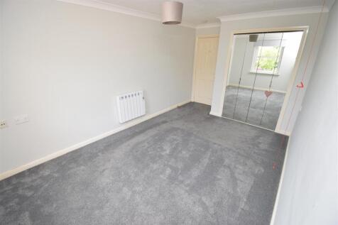 BEDROOM ONE.JPG