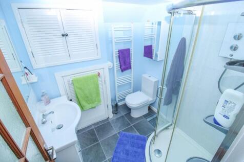 SHOWER ROOM-2.jpg
