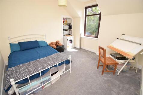BEDROOM TWO.JPG