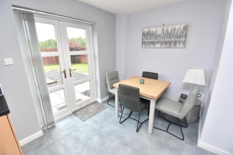 DINING AREA.JPG