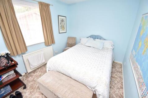 BEDROOM TWO.JPG