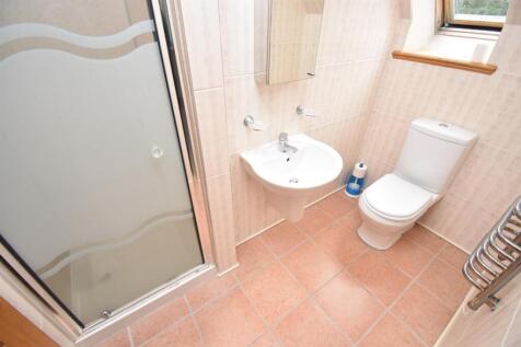 BEDROOM FOUR EN-SUITE-2.jpg
