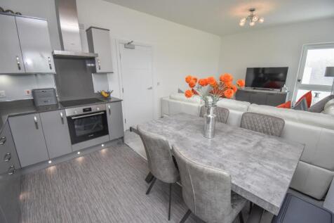 LOUNGE KITCHEN
