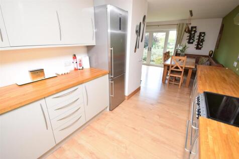 KITCHEN ONE .JPG