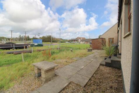REAR GARDEN.jpg