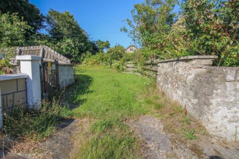 DRIVEWAY.jpg