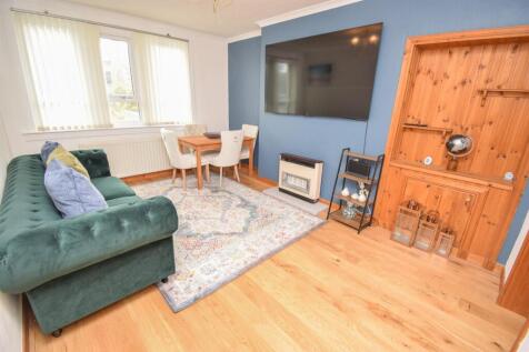 LOUNGE-DINING ROOM-2.jpg