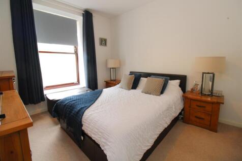 BED 1.jpg