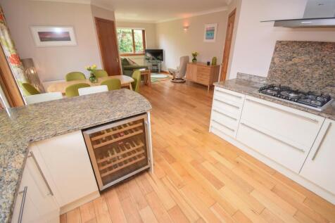 KITCHEN AREA (2)-2.jpg
