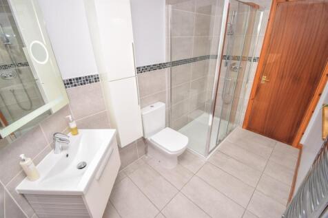 BEDROOM ONE EN-SUITE SHOWER ROOM-2.jpg
