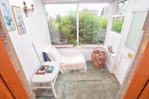 FRONT PORCH-2.jpg