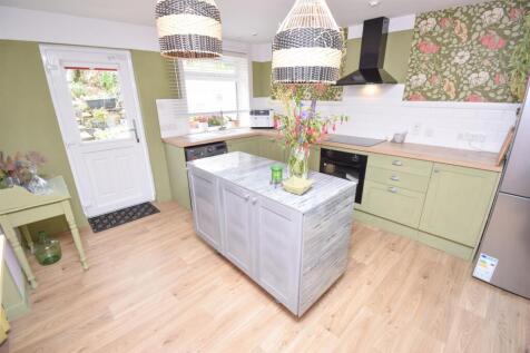 KITCHEN-2.jpg