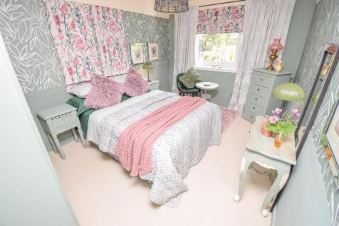 BEDROOM TWO-2.jpg