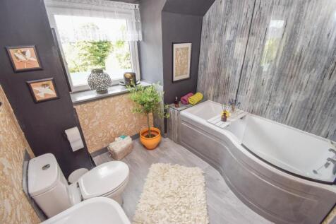BATHROOM-2.jpg
