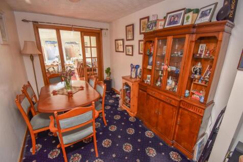 DINING ROOM AREA