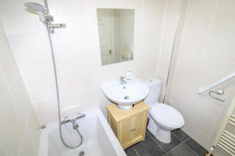 BATHROOM-2.jpg