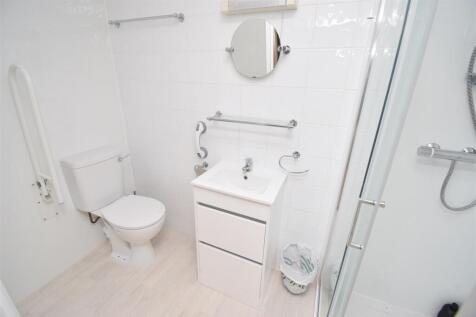 BEDROOM ONE EN-SUITE SHOWER ROOM (2).JPG