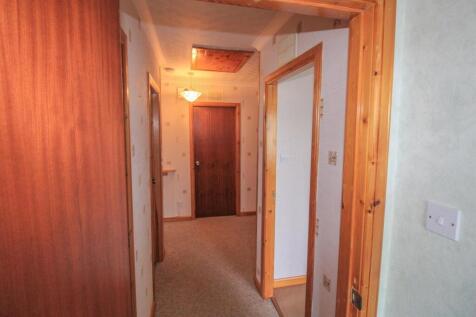 ENTRANCE HALL (2)-2.jpg