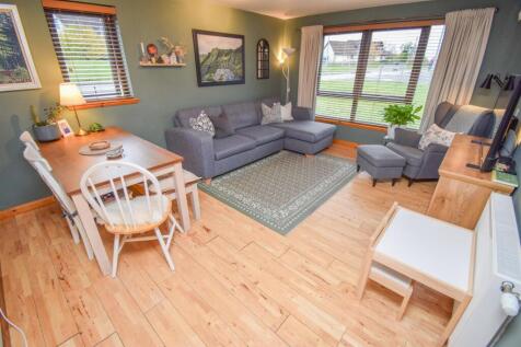 LOUNGE-DINING ROOM-2.jpg