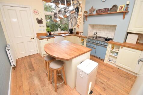 KITCHEN-BREAKFAST ROOM (2).JPG